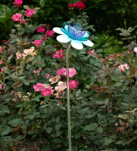 Fairy Lotus Garden Sculpture / Large