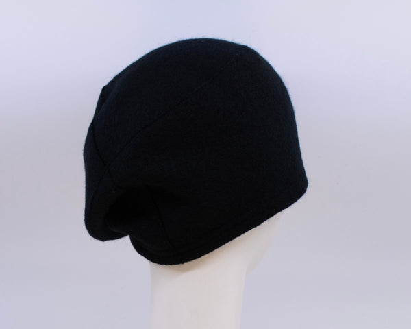 Boiled Wool Beret in Black / Size 1