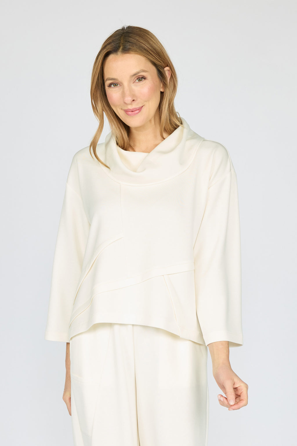 Feather Lux Knit Crossroads Cowl in Ivory