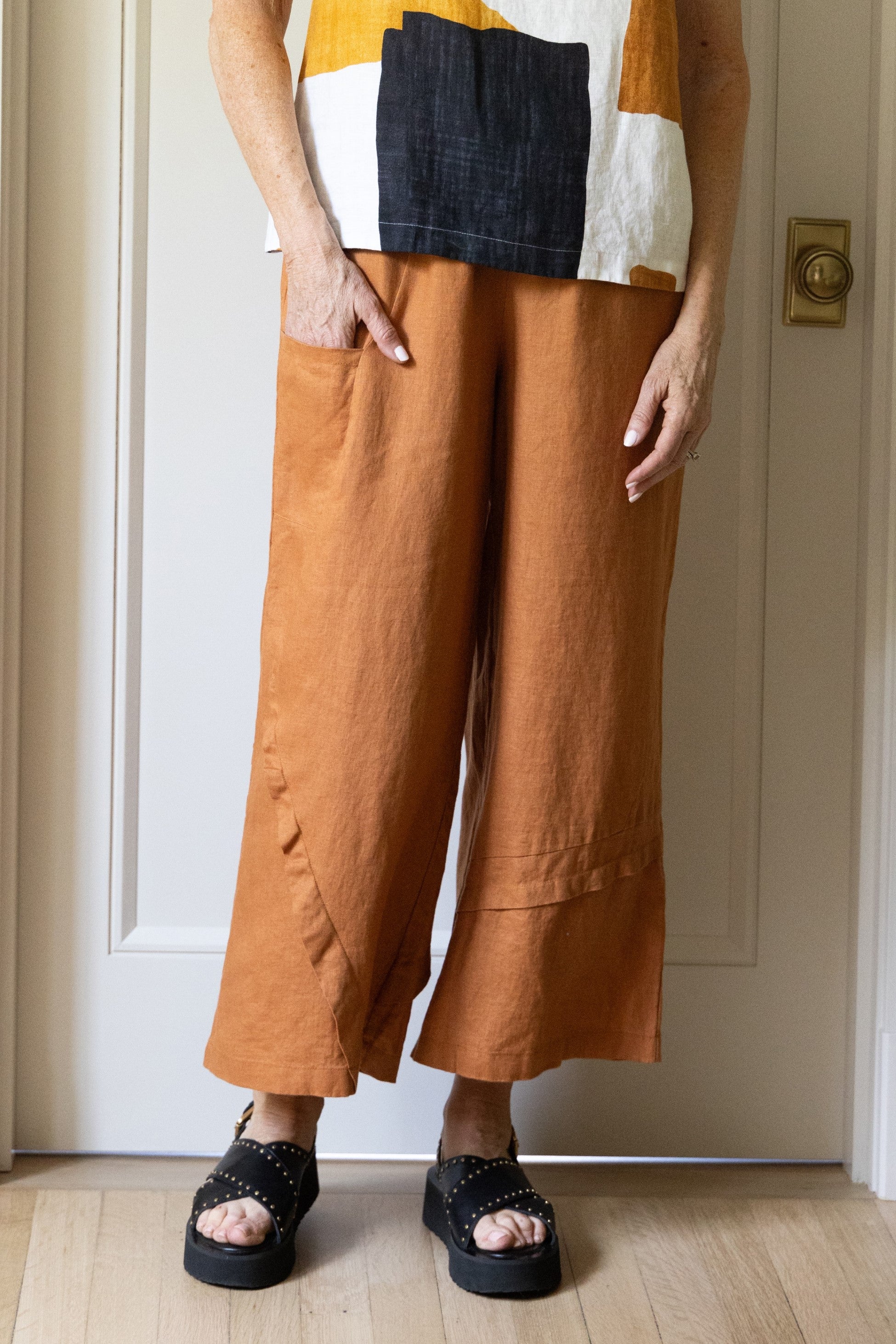 Crossroads Seamed Pant