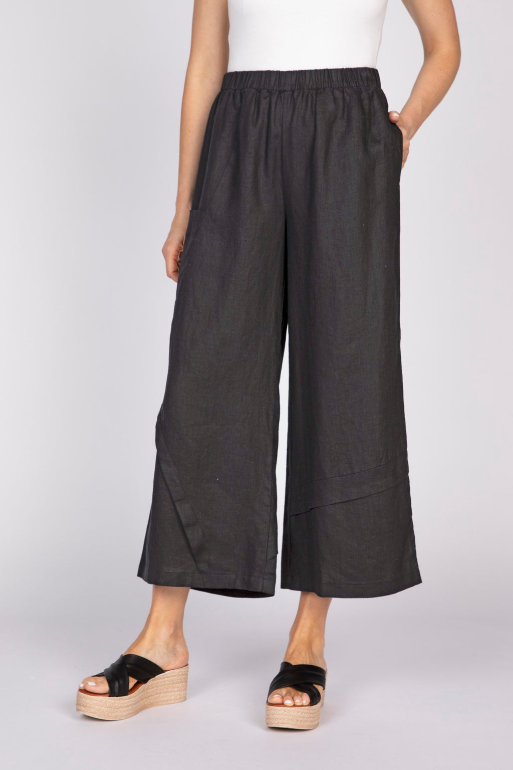 Crossroads Seamed Pant