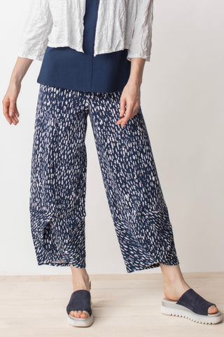 Liv by Habitat Essentail Layers Zanna Pant. Wide leg, cropped pants in speckled pattern.