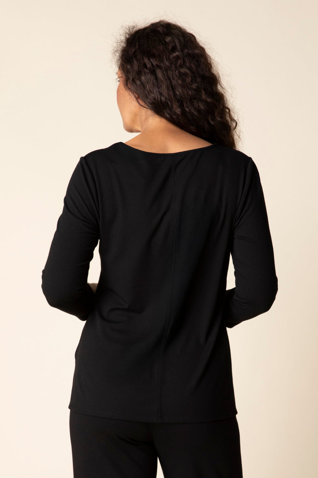 Core Travel Shirred Seam Tunic in Black