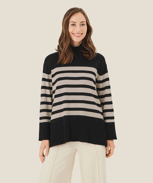 Masai's Fasoni Sweater in Black & Fog