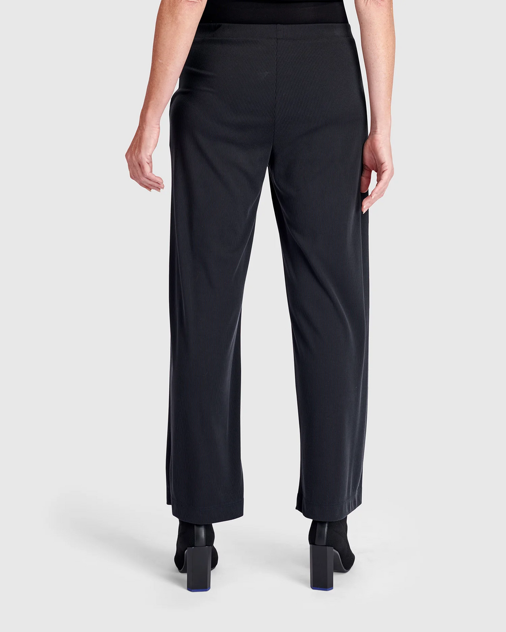 Alembika Essential Cupro Relaxed Pants