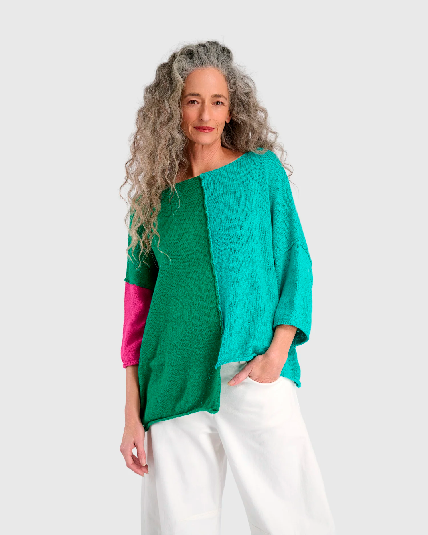  Alembika's Loose Colorblocked Sweater 