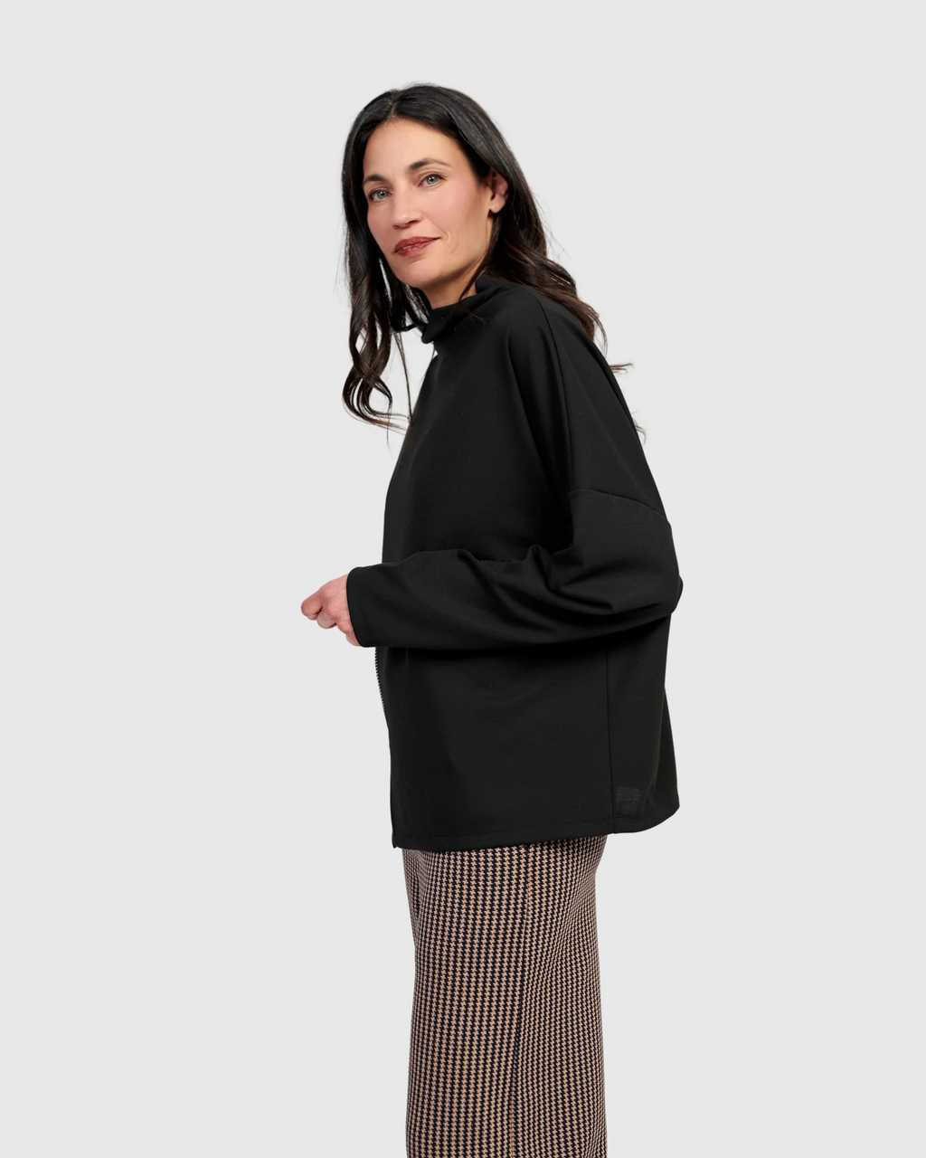 Alembika's Brighton Funnel Top in Chocolate