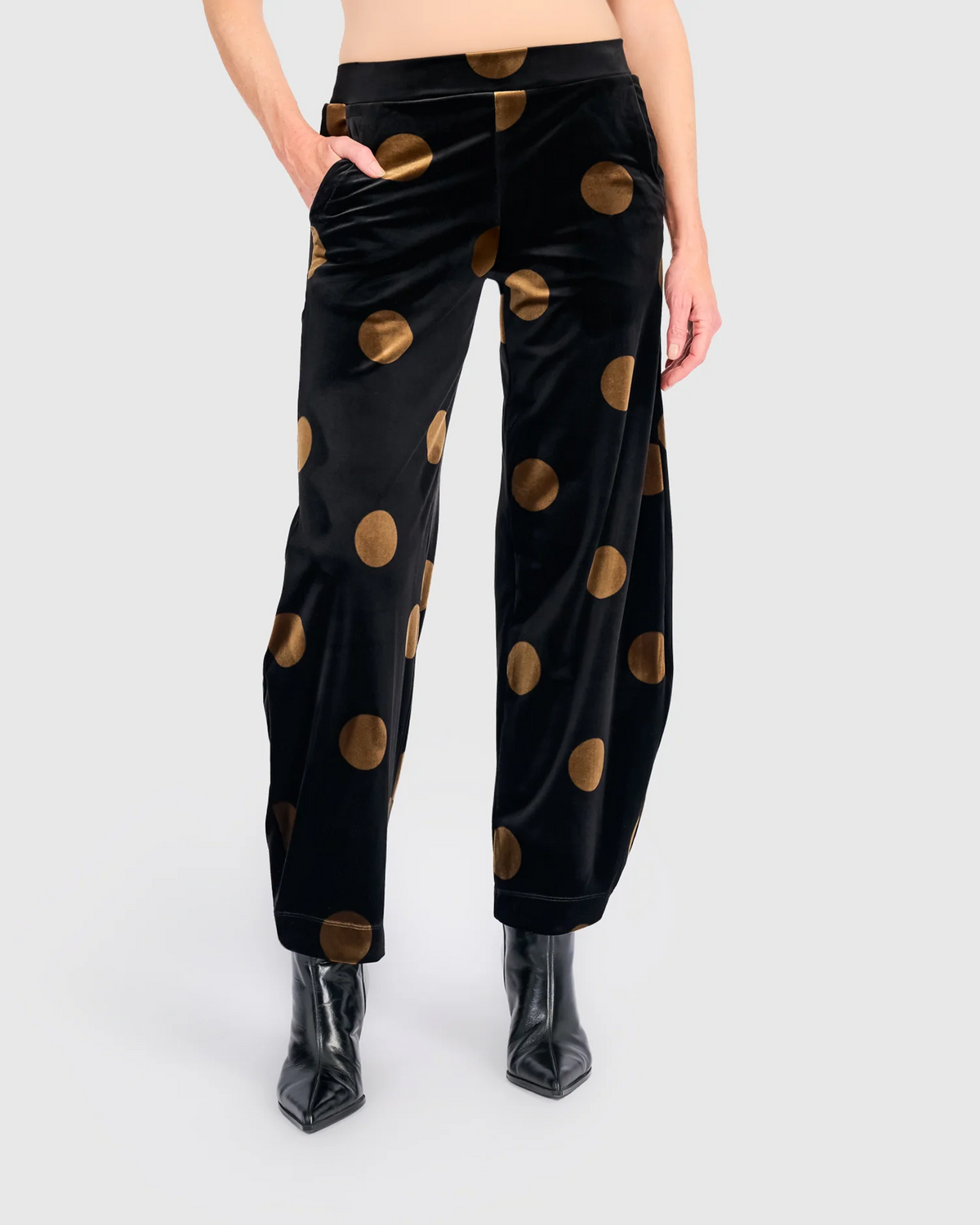 Alembika's Everyday Velvet Flow Pants