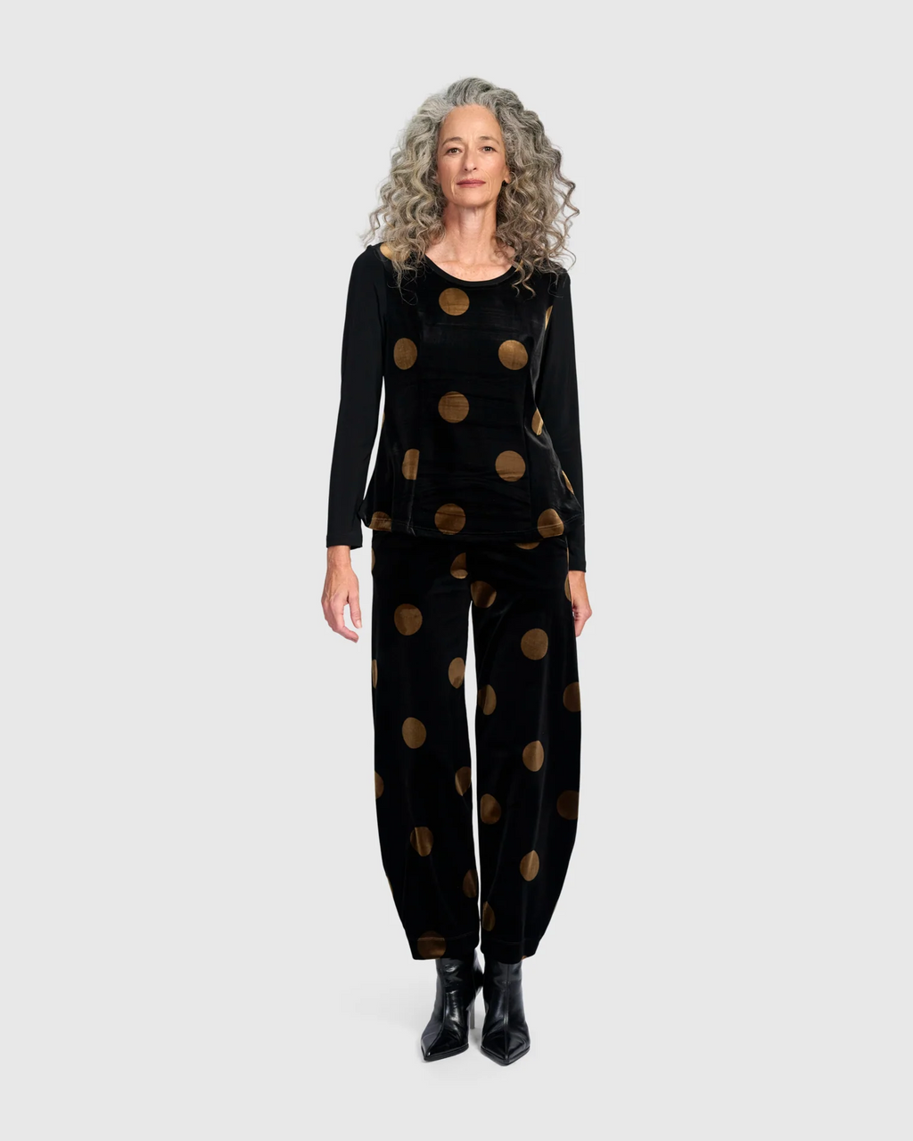 Alembika's Everyday Velvet Flow Pants