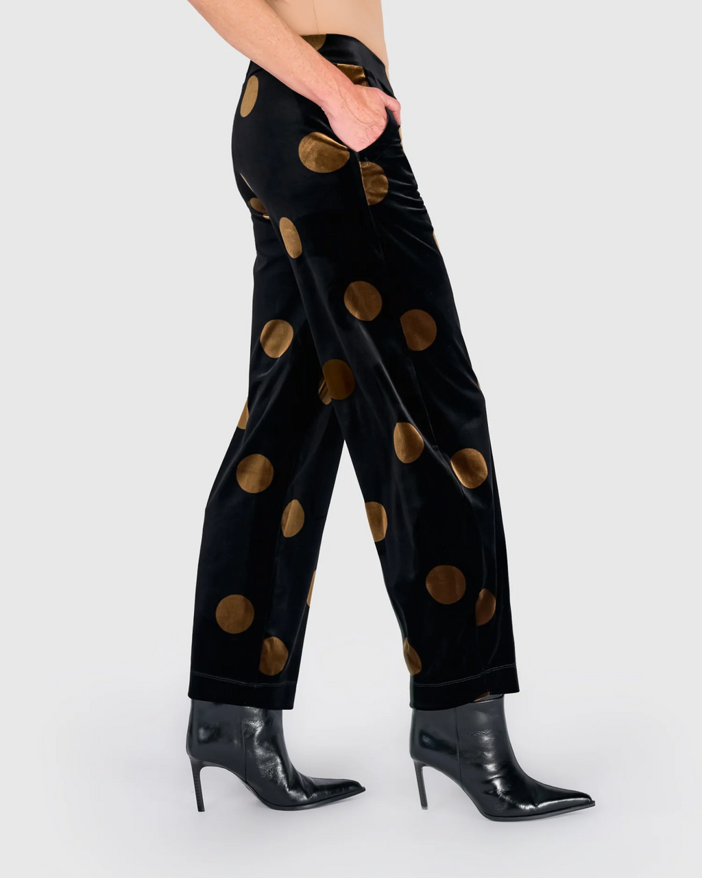 Alembika's Everyday Velvet Flow Pants
