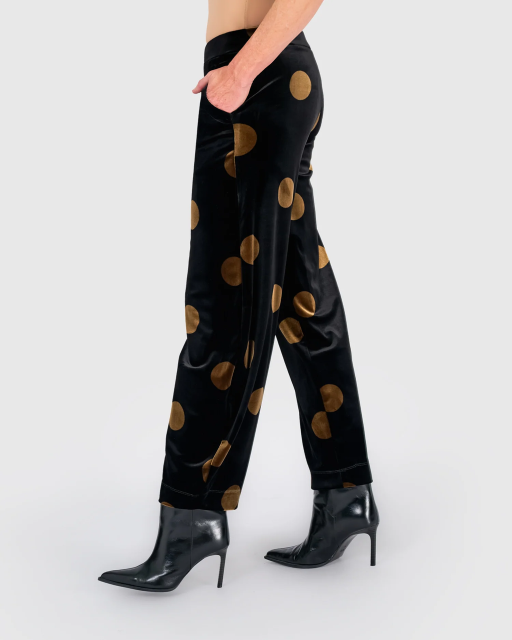 Alembika's Everyday Velvet Flow Pants