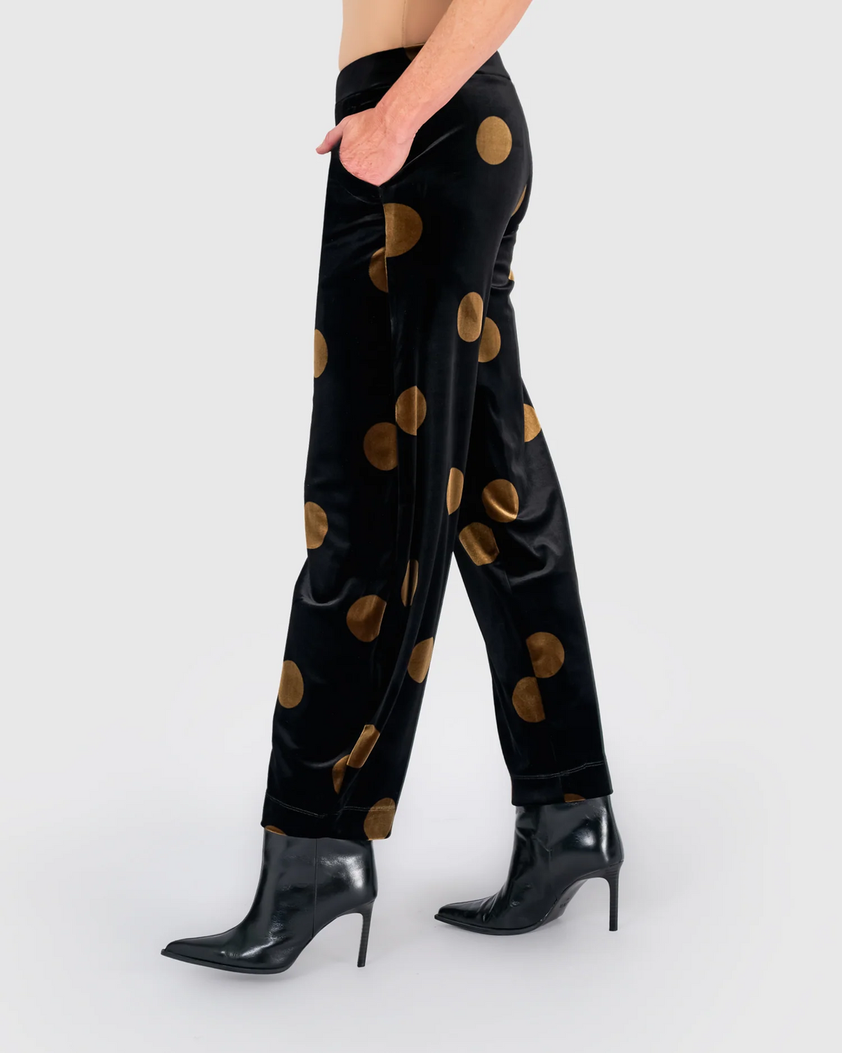 Alembika's Everyday Velvet Flow Pants
