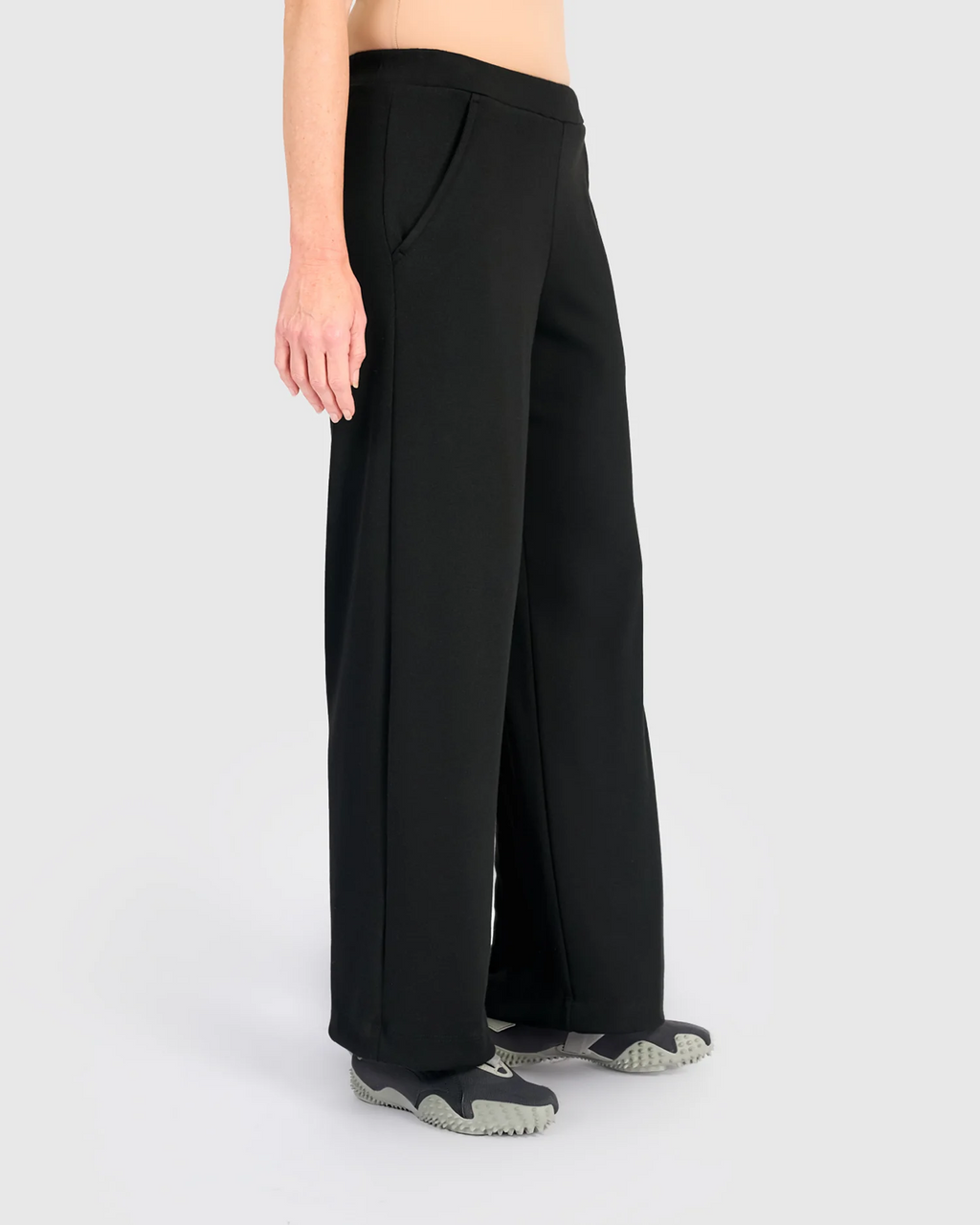 Alembika's full-length Smoothing Straight Pants in Black