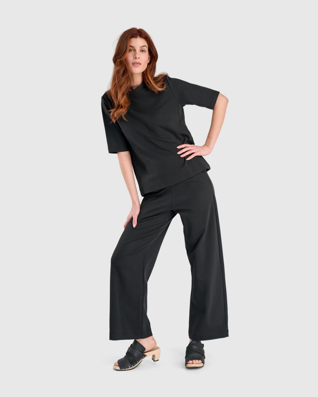 Alembika Urban Foundation Straight Leg Pant in Black