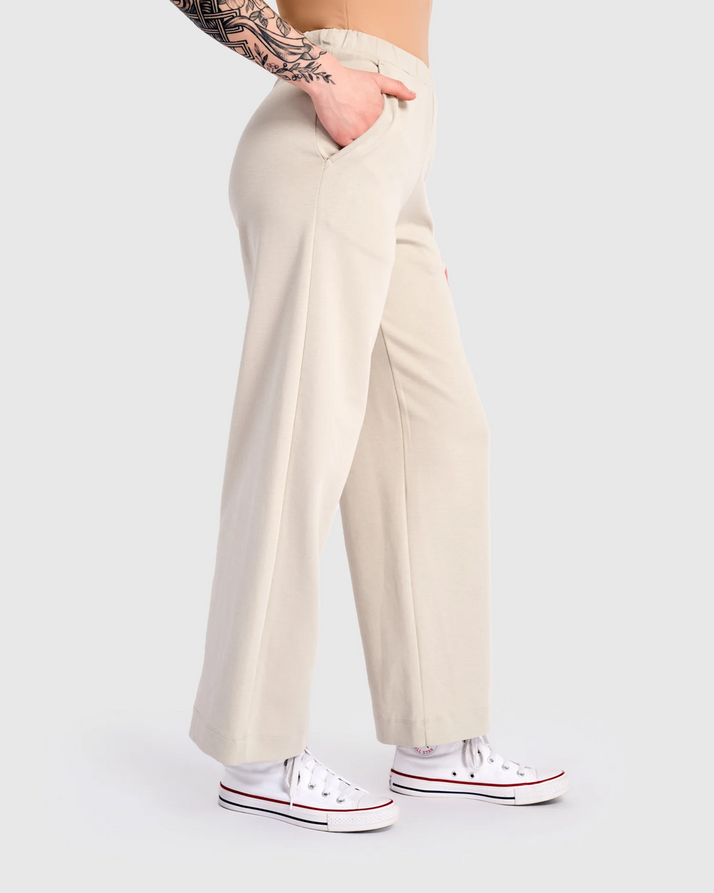 Alembika Urban Foundation Straight Leg Pant in Cream