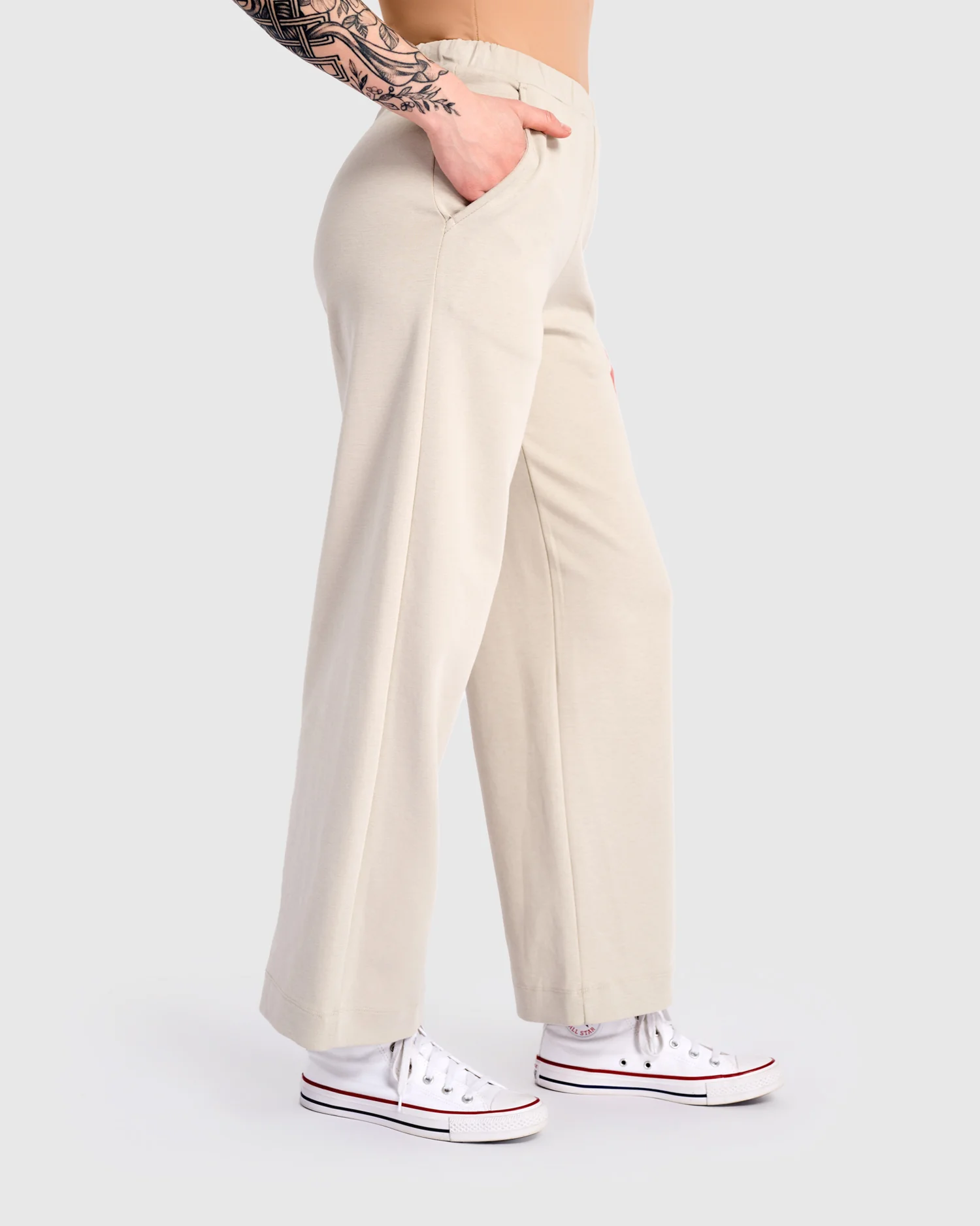 Alembika Urban Foundation Straight Leg Pant in Cream