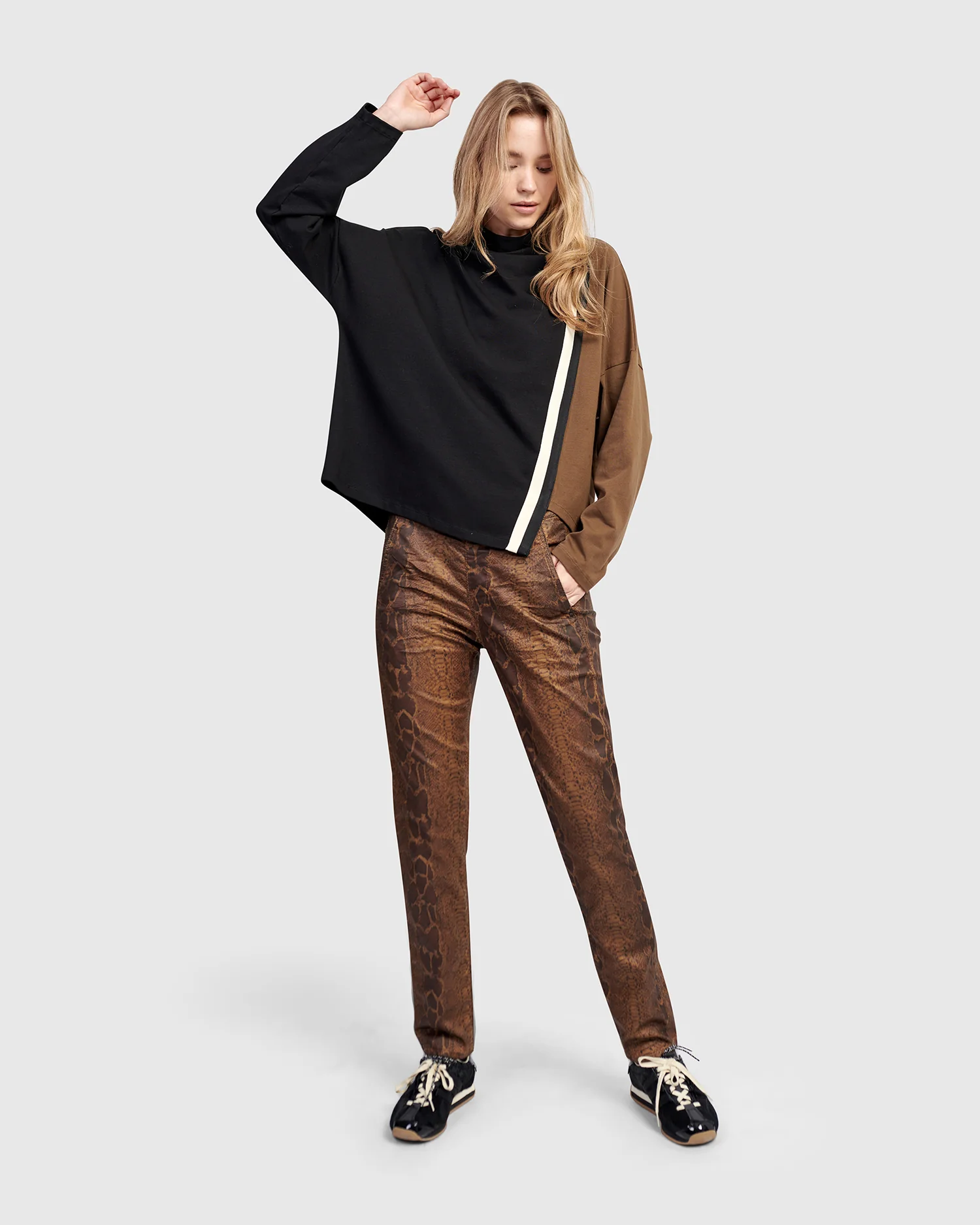 Alembika Urban Trackside Popover Top