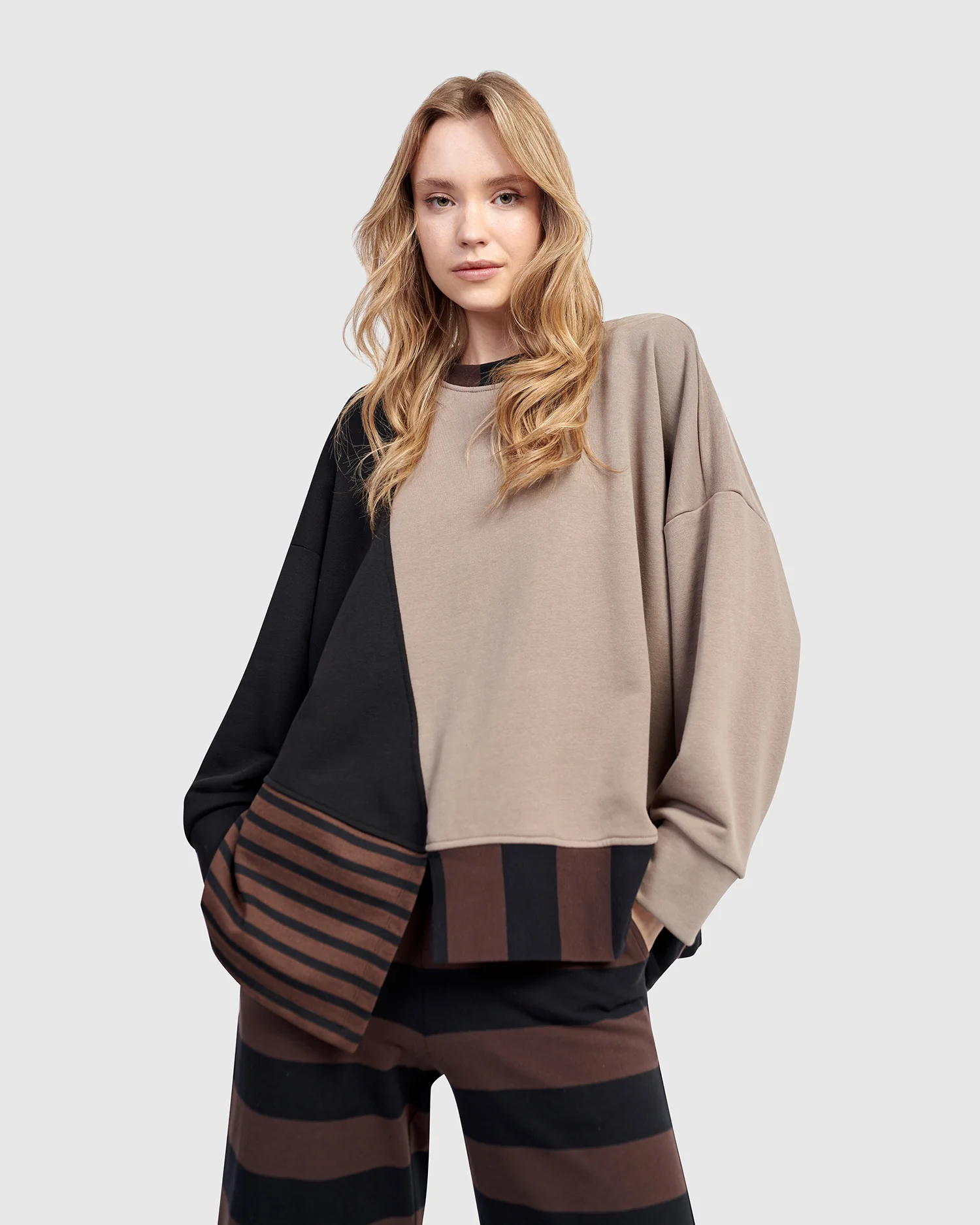 Alembika Urban Blitz Crewneck Top in Mix