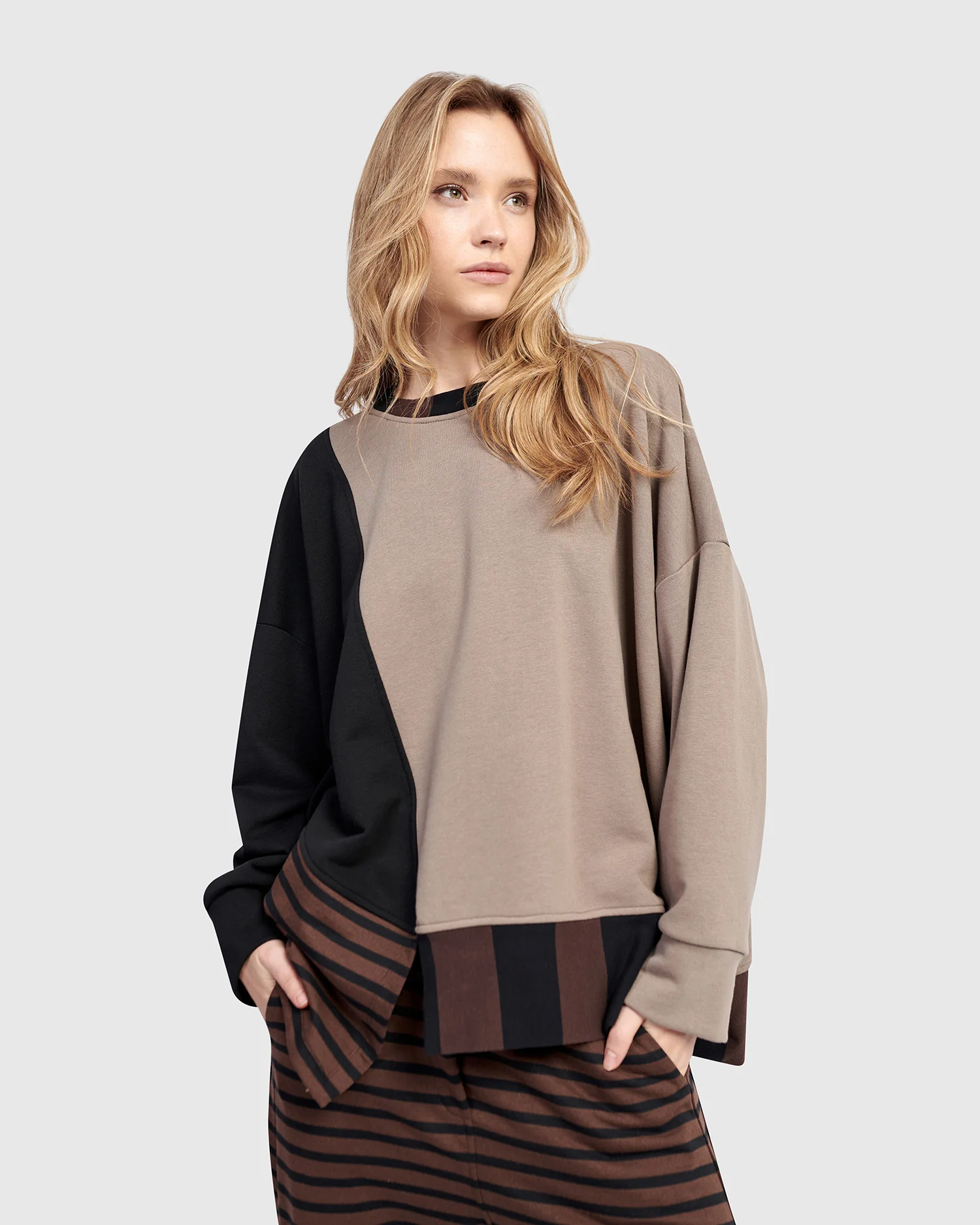 Alembika Urban Blitz Crewneck Top in Mix