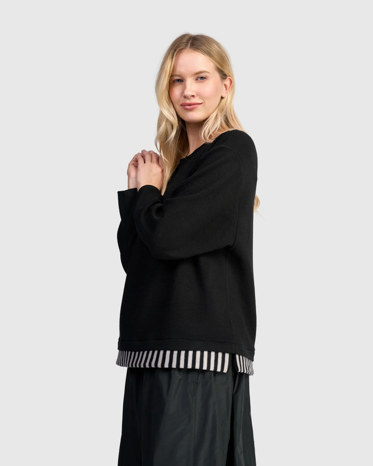  Alembika's relaxed Urban Borderline Top 