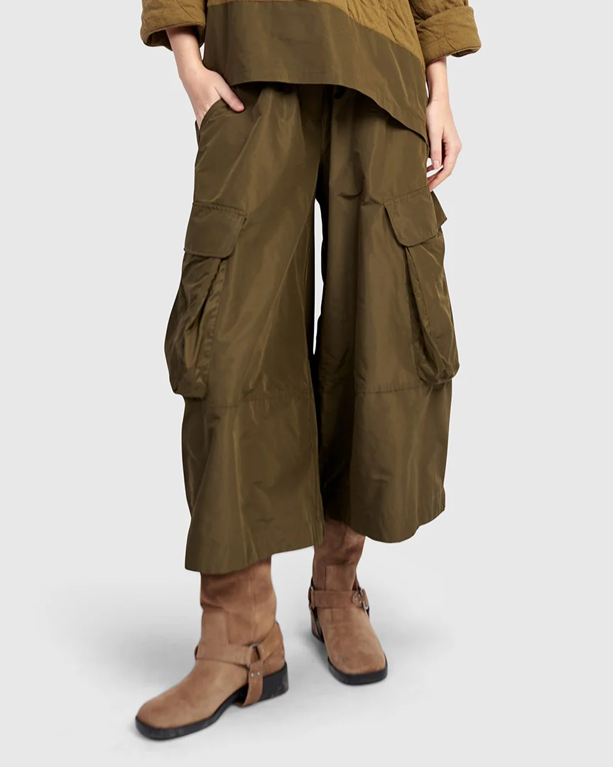 Alembika Urban Wide Cargo Pants in Khaki