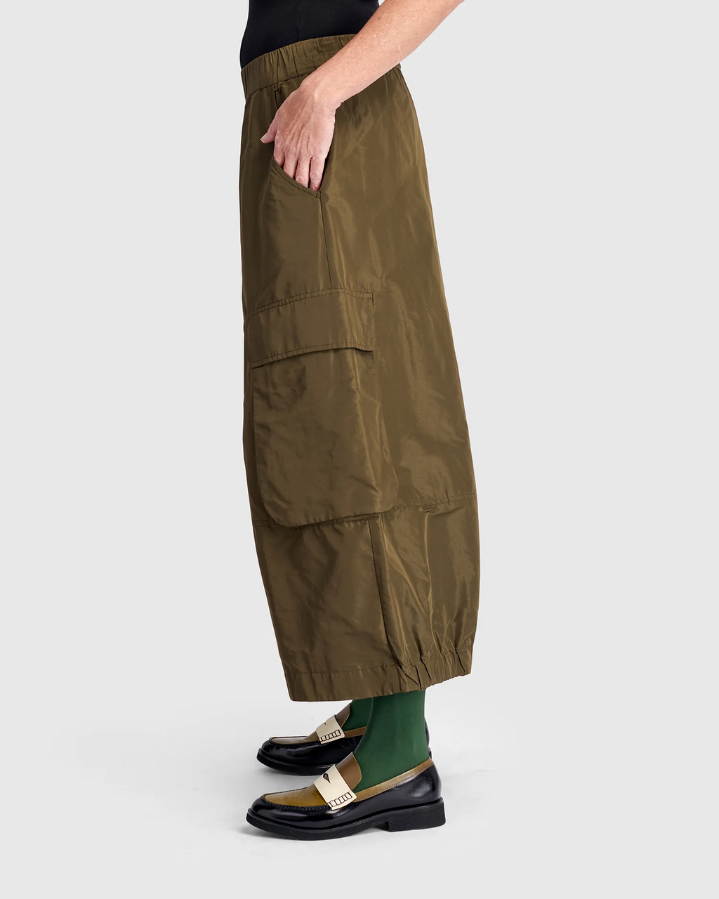 Alembika Urban Wide Cargo Pants in Khaki