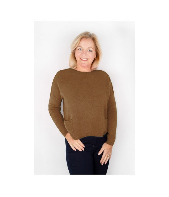 Amazing Woman Jodie Front Pocket Supersoft Knit Jumper in Toast