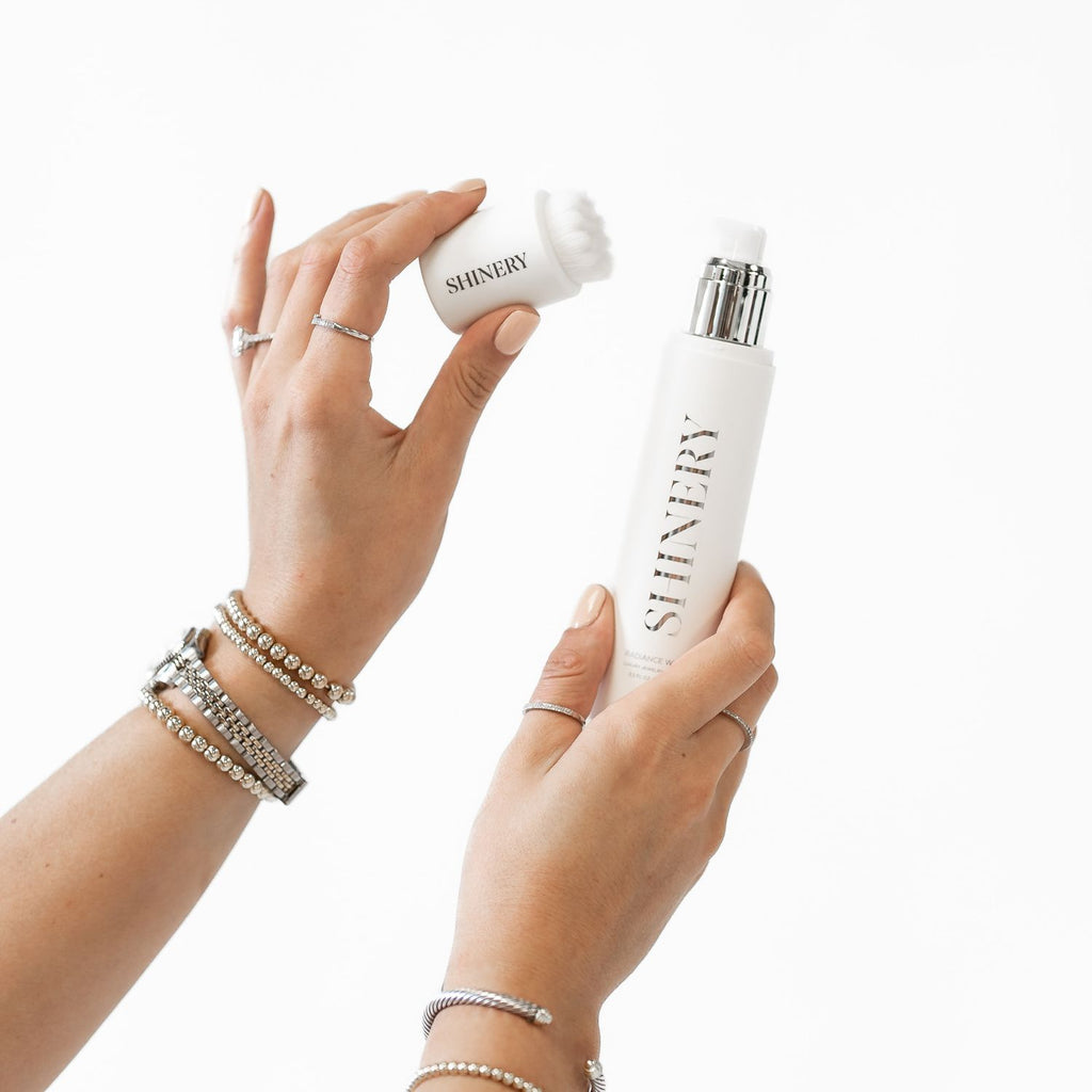 The Shinery Radiance Jewelry Cleaning Brush