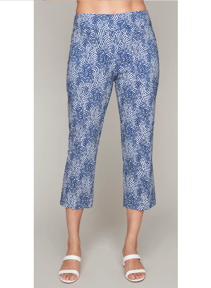 Carre Noir Geometric Pattern Capri