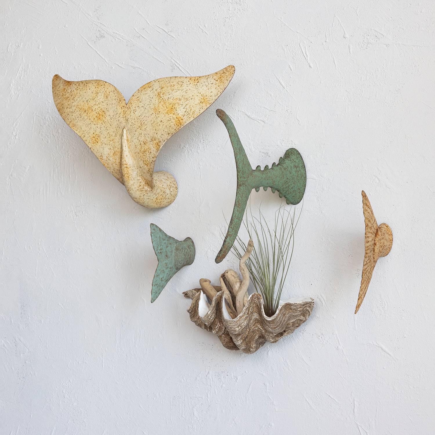 Metal Tuna Tail Wall Décor