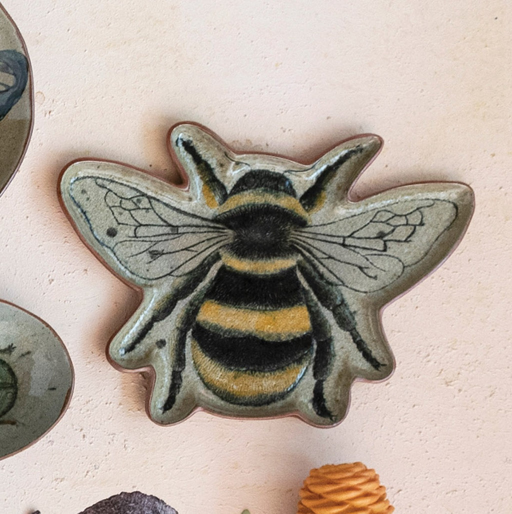 Stoneware Bee Plate