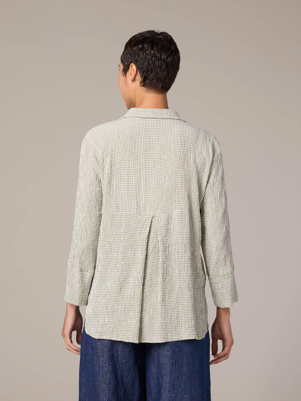 The Crop Easy Shirt from Cut Loose