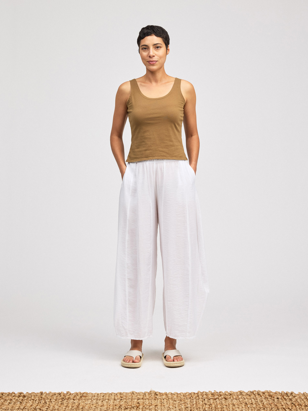 Cut Loose's solid Panel Lantern Pant
