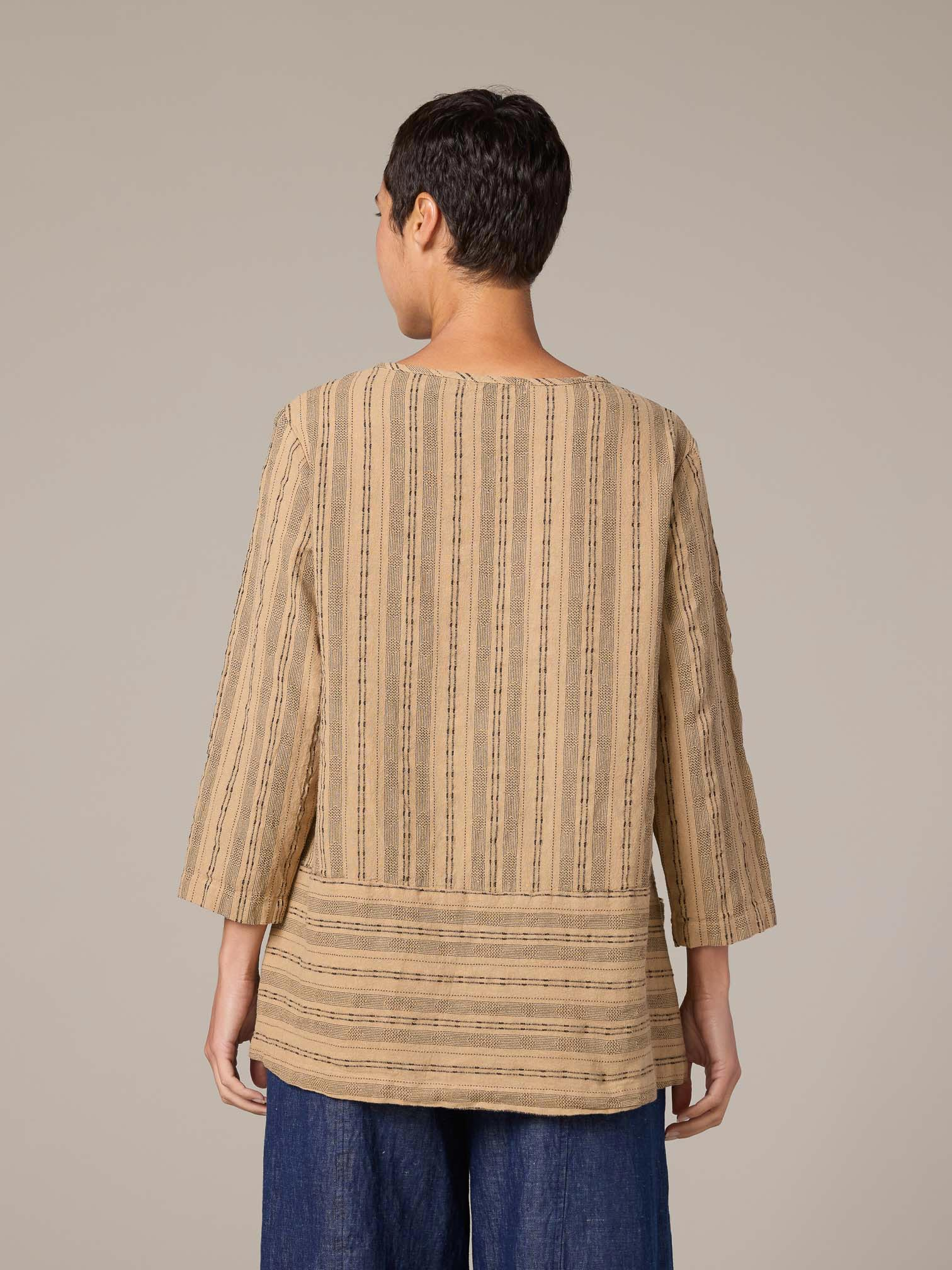 Cut Looses' Pocket Border Top