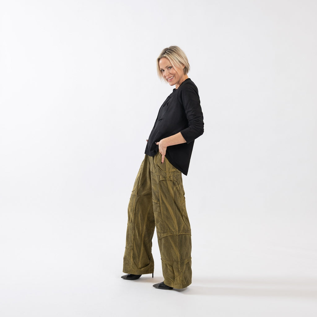Cynthia Ashby's Fond Top in Black