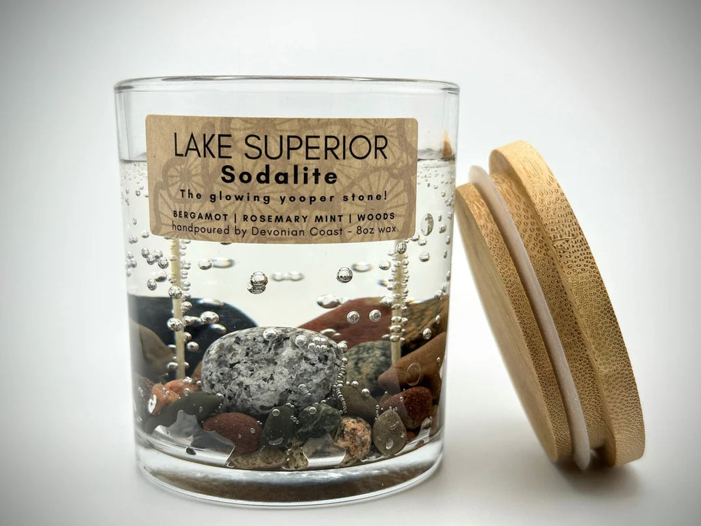 Devonian Coast Great Lakes Gel Candle- Lake Superior Sodalite