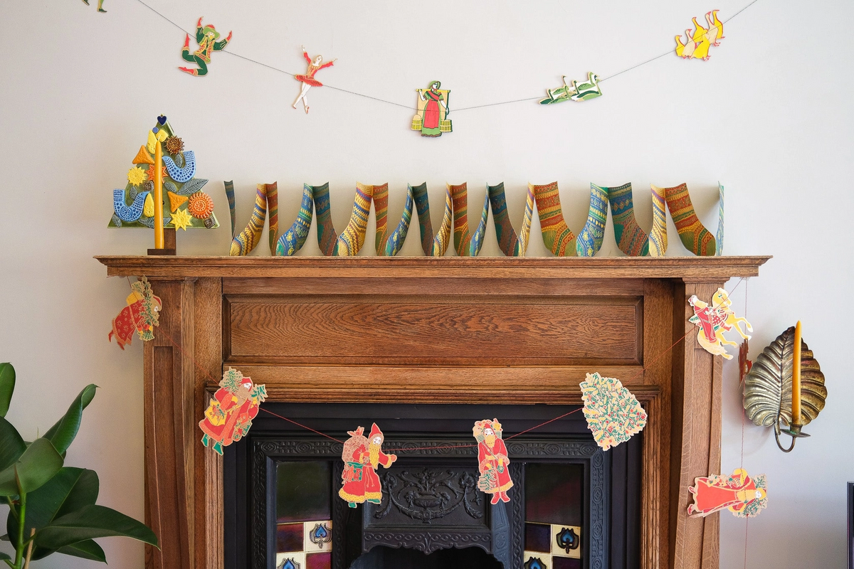 Paper Garland / Click for Styles