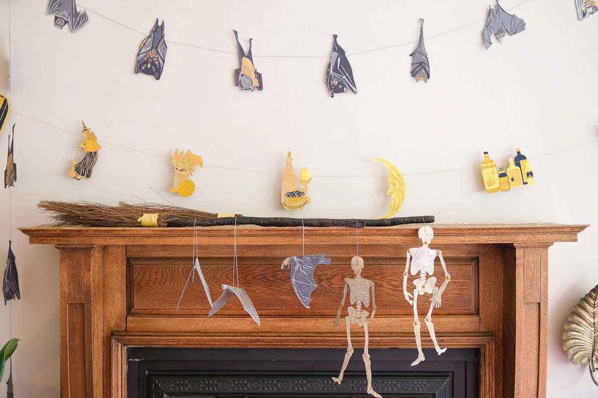 Paper Garland / Click for Styles