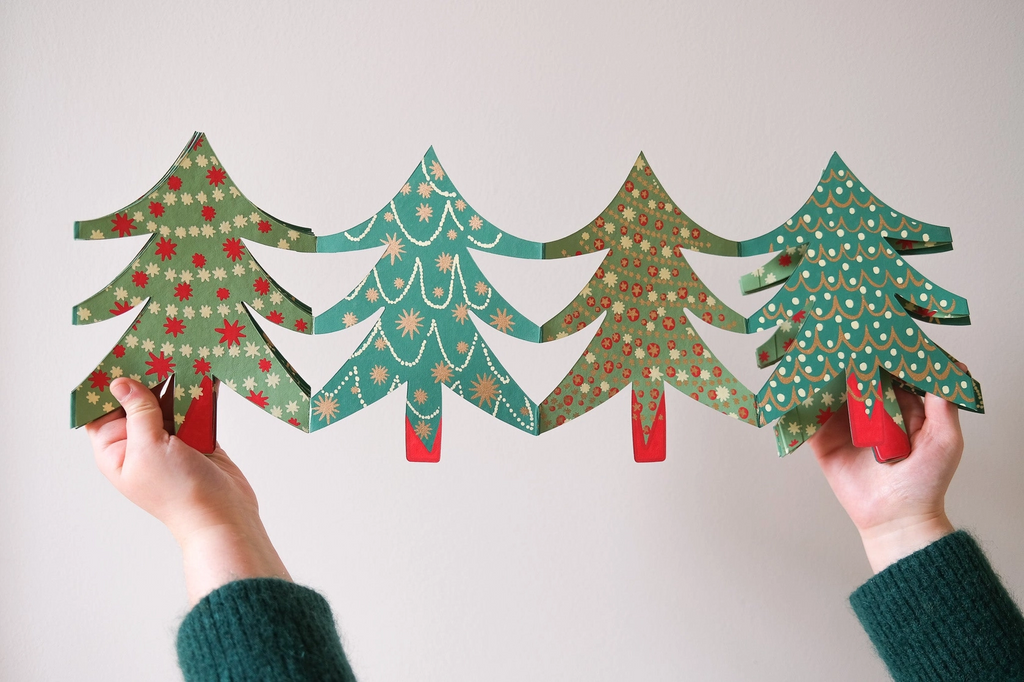 Paper Garland / Click for Styles