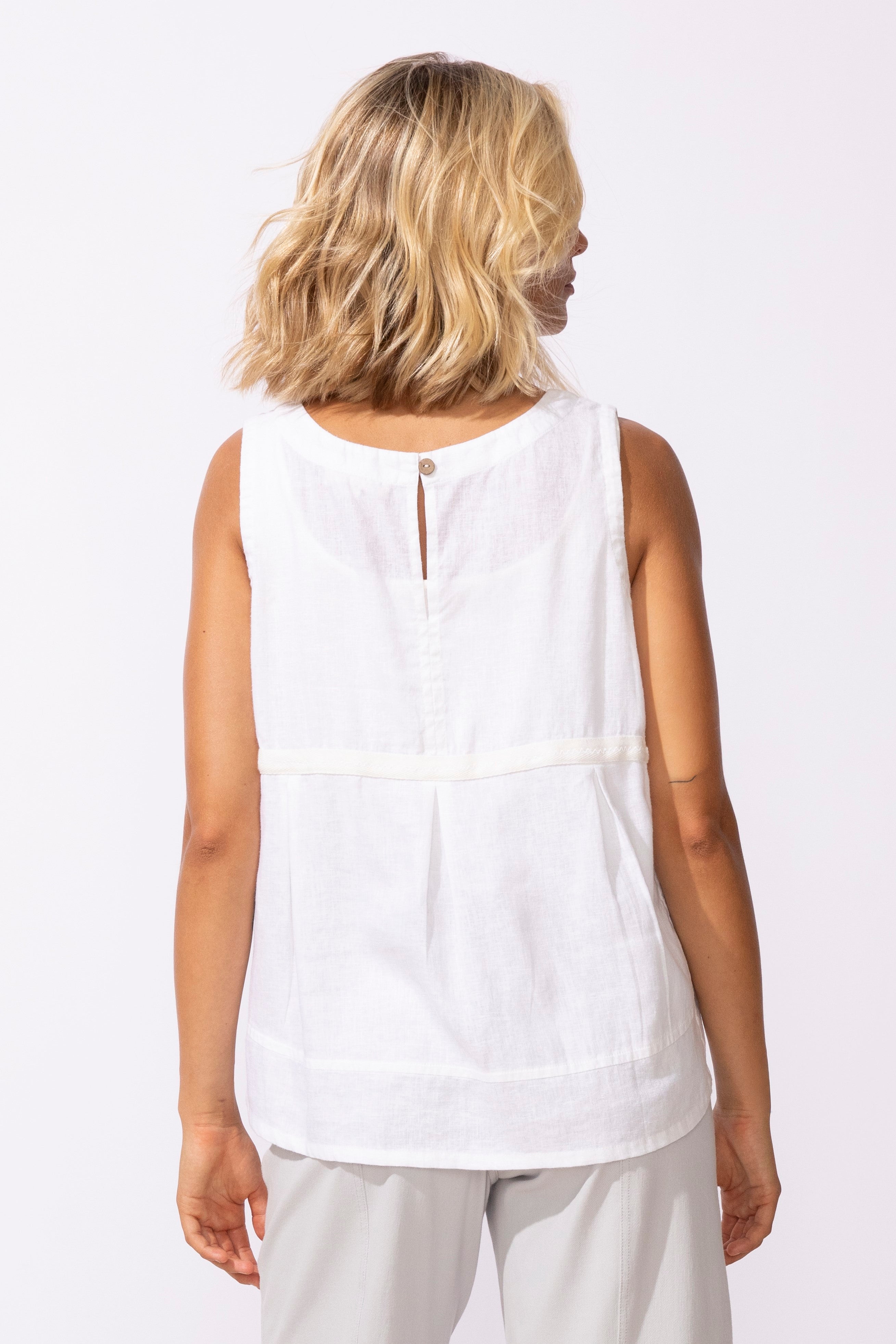 Escape's Getaway Tank in White