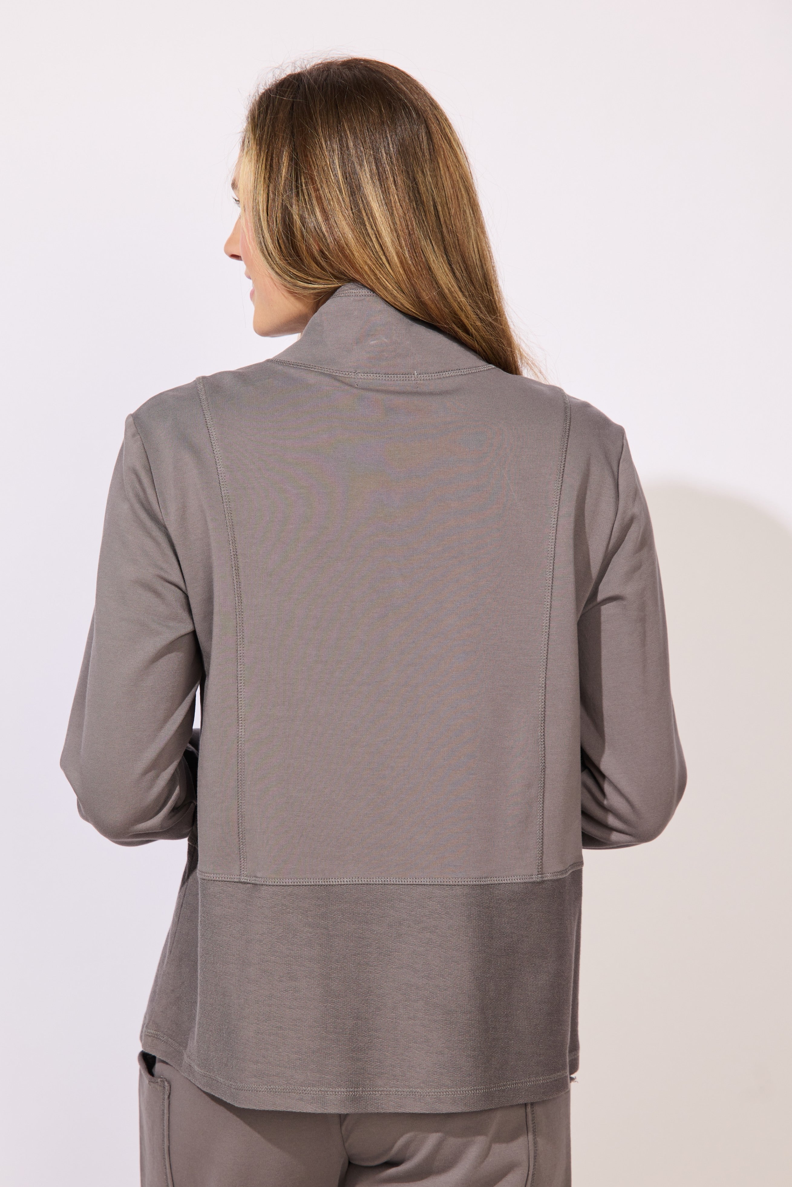 Escape's Ocean Front Terry Quarter Snap Pullover in Volcano