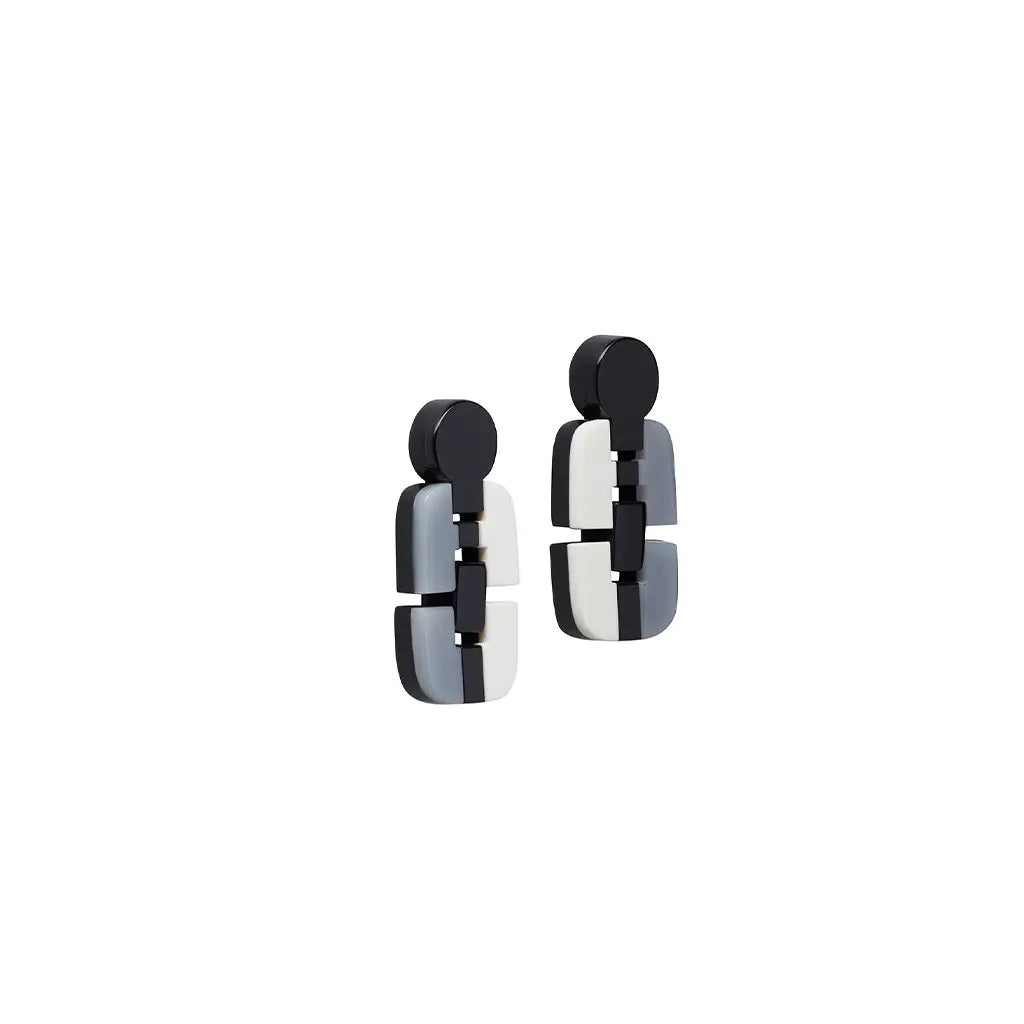 Panorama Link Earrings in Black