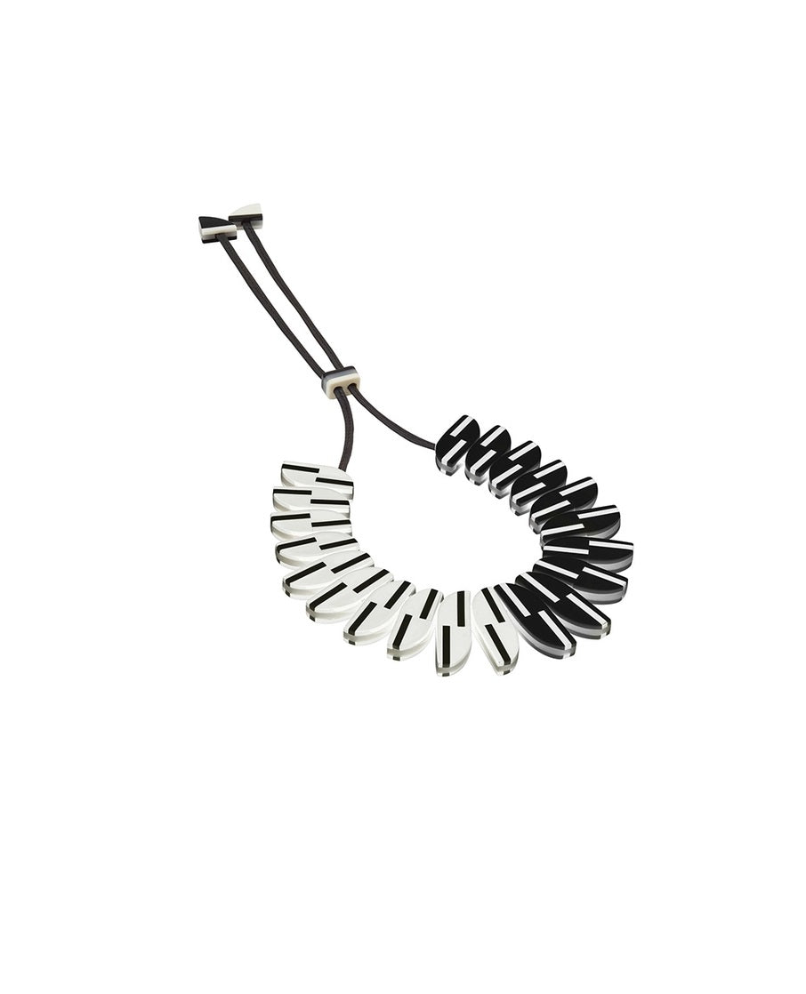 Aurora PM Two Lines Large Collar Necklace in Monochrome