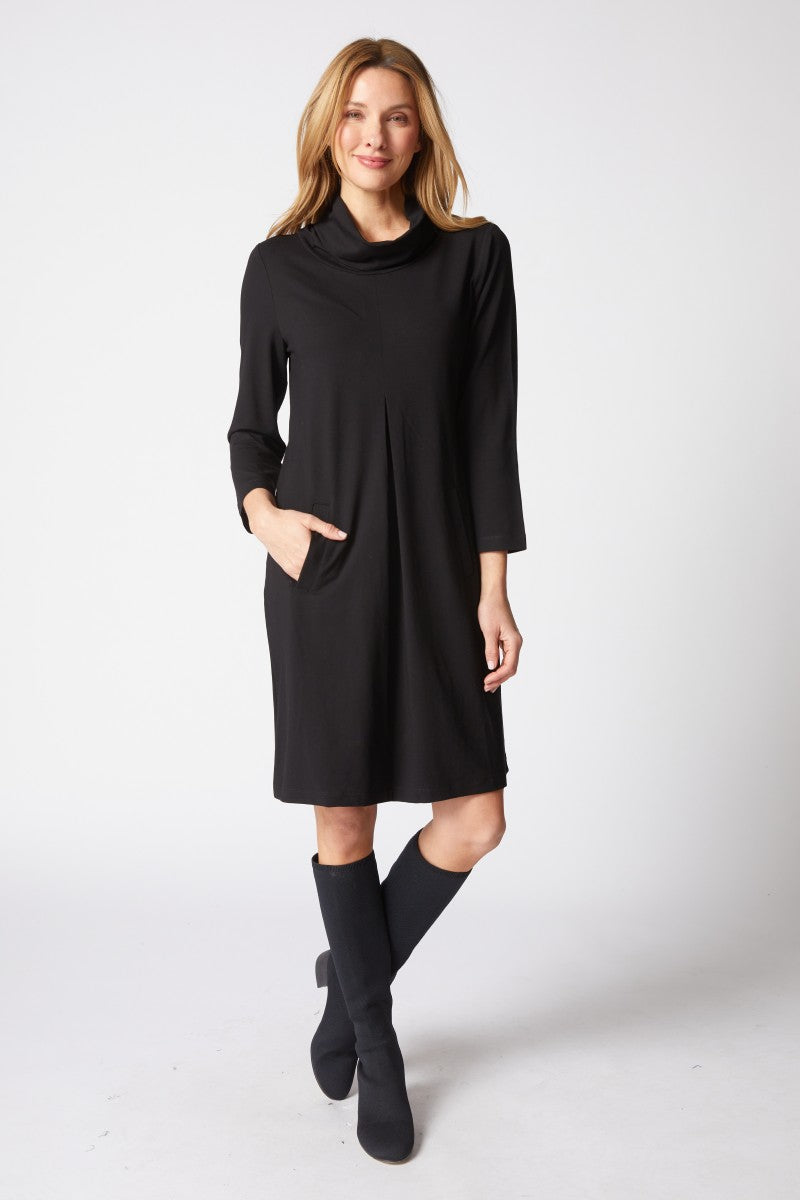Habitat Core Travel Pleat Front Dress in Black