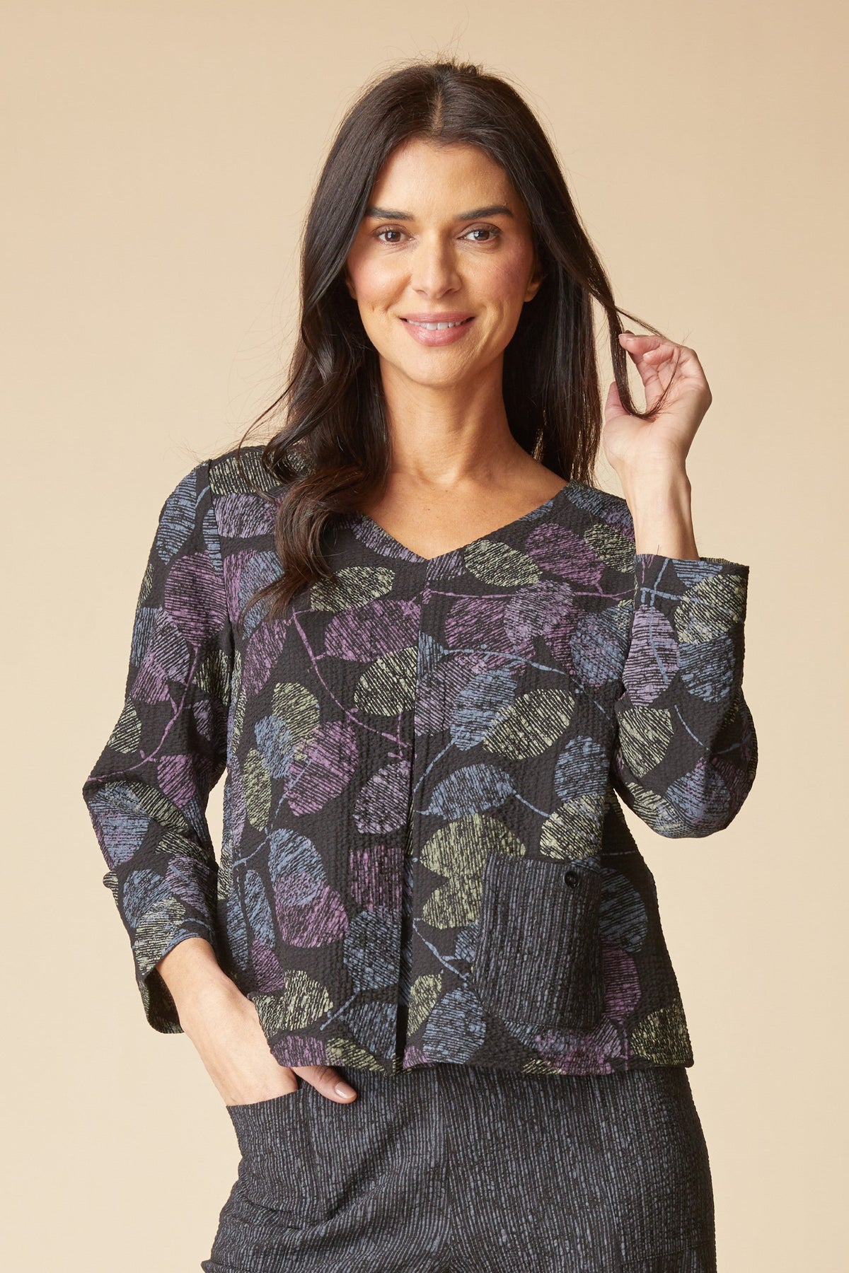 Habitat Crinkle Crepe Scattered Leaves Pleat Top in Black