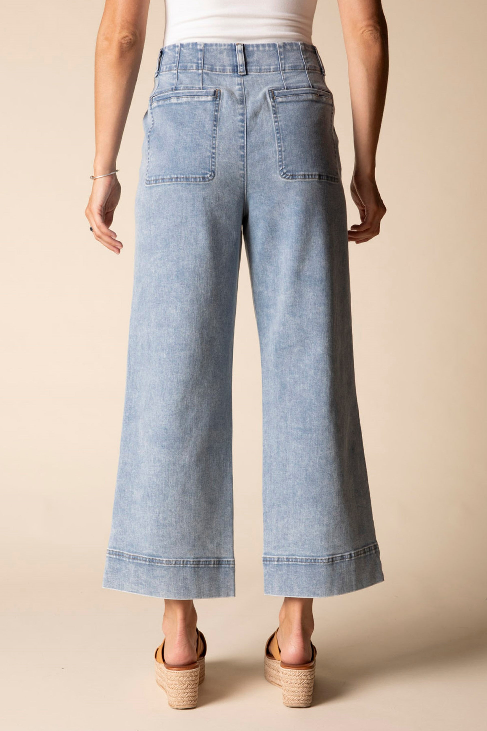 Habitat Crop Essential Jean in Light Denim