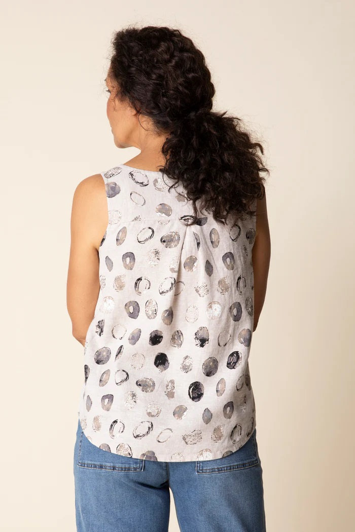 Habitat's Dots Bistro Tank