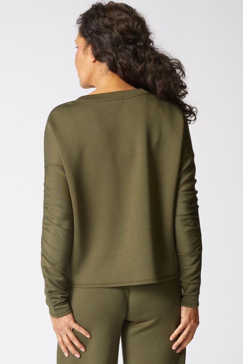 Habitat's Passport Wander Pullover