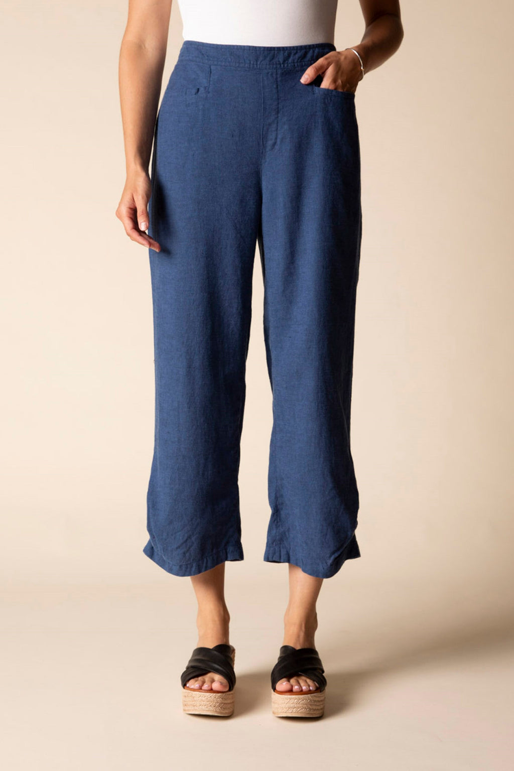 Habitat Pleat Button Capri in Navy