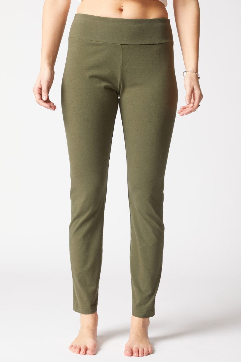 Habitat Stonewash Knit Slim Pant in Forest